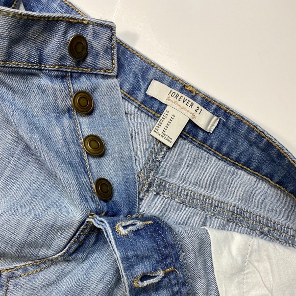 ✨NWOT✨ FOREVER 21 Groovy Denim Skirt - Picture 3 of 4